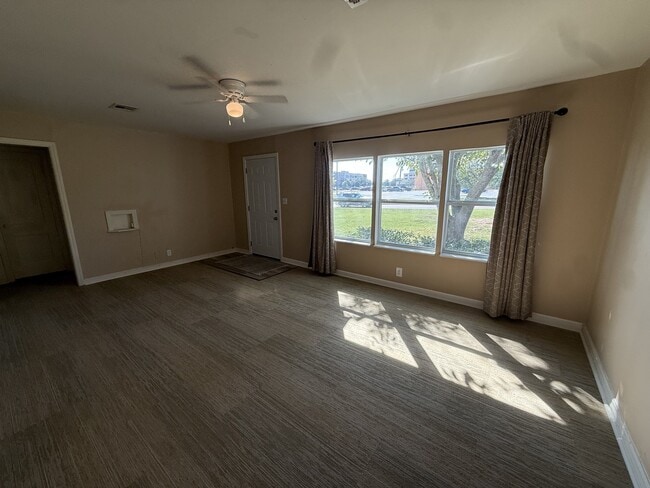 Building Photo - 1424 Chickasaw Blvd