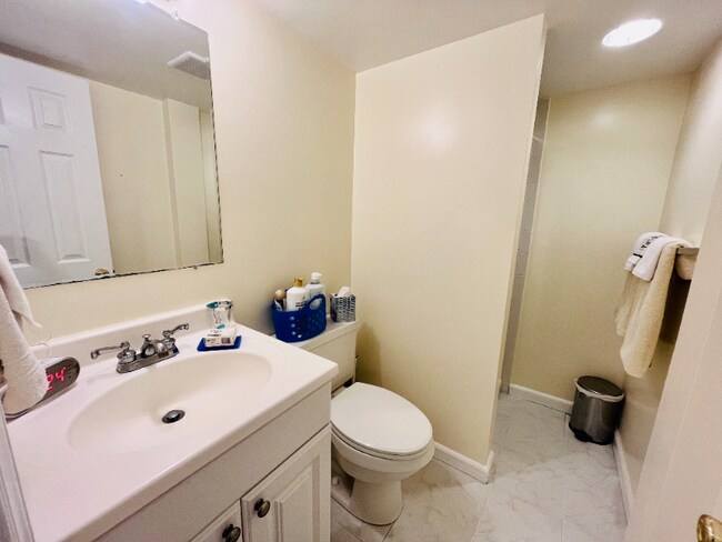Foto del edificio - 5504 Lakewhite Ct