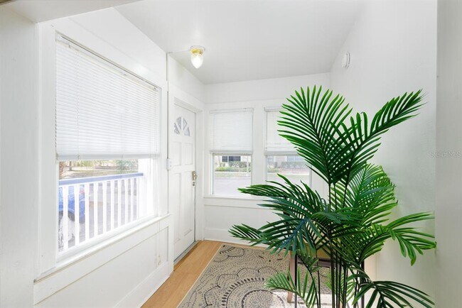 Foto del edificio - 1043 7th Ave N