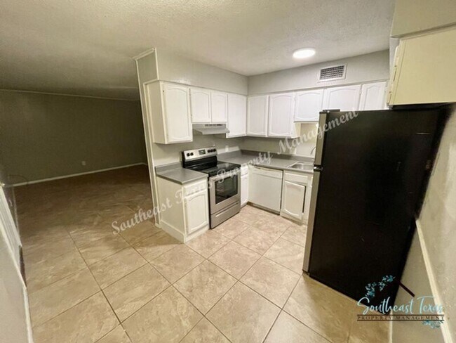 Foto del edificio - 2160 Merriman St
