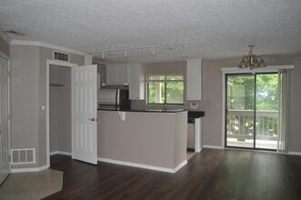 Building Photo - 2744 Greystone Dr