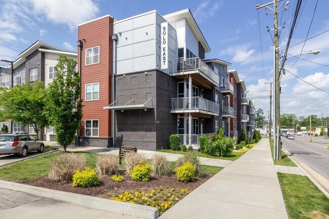 Solo East - 1122 Litton Ave