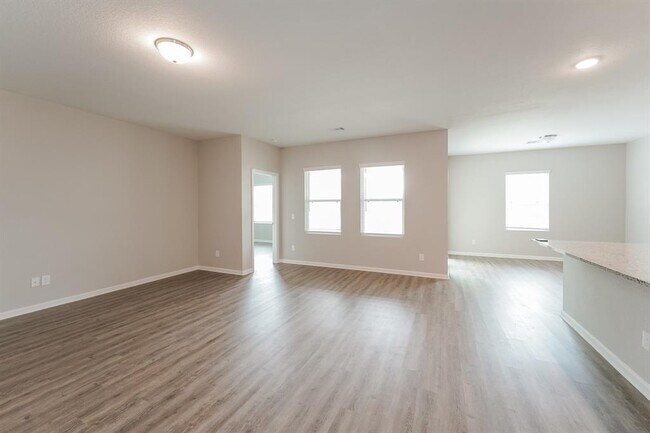 Building Photo - 1033 Water Oak Ln