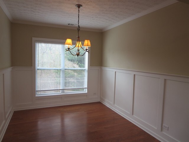 Foto del edificio - 246 Winterbury Drive