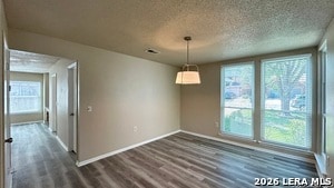 Building Photo - 2410 Gem Oak