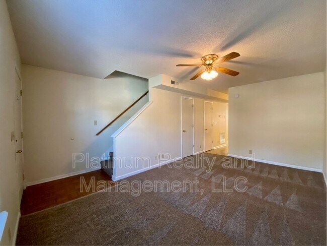 Building Photo - 108 Hickory Trace Rd