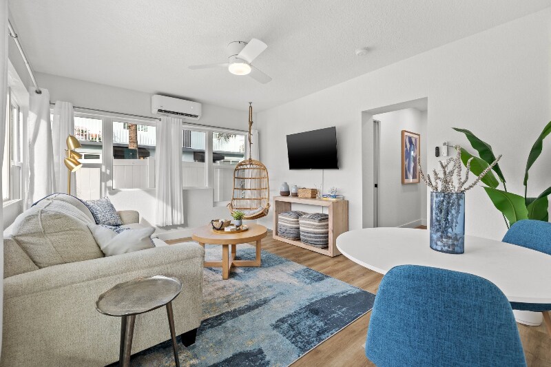 Foto principal - 650 70th Ave