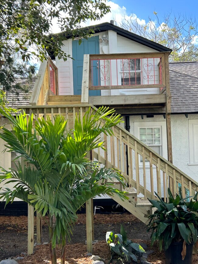 Building Photo - 407 Magnolia St