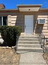 Building Photo - 581 NE Alameda Ave