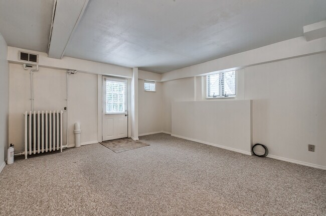 Building Photo - 500 Washington Dr