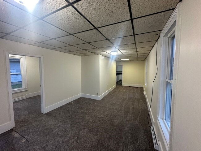 Building Photo - Single Family Home in Grove City