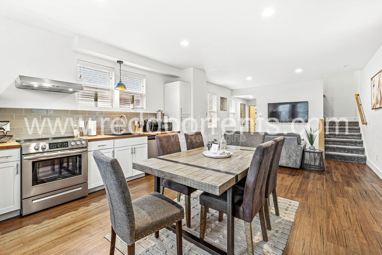 Photo - 1619 N Tacoma Ave