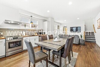 Building Photo - 1619 N Tacoma Ave