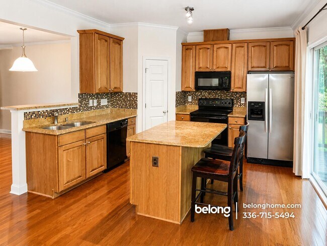 Building Photo - 318 Anterbury Dr