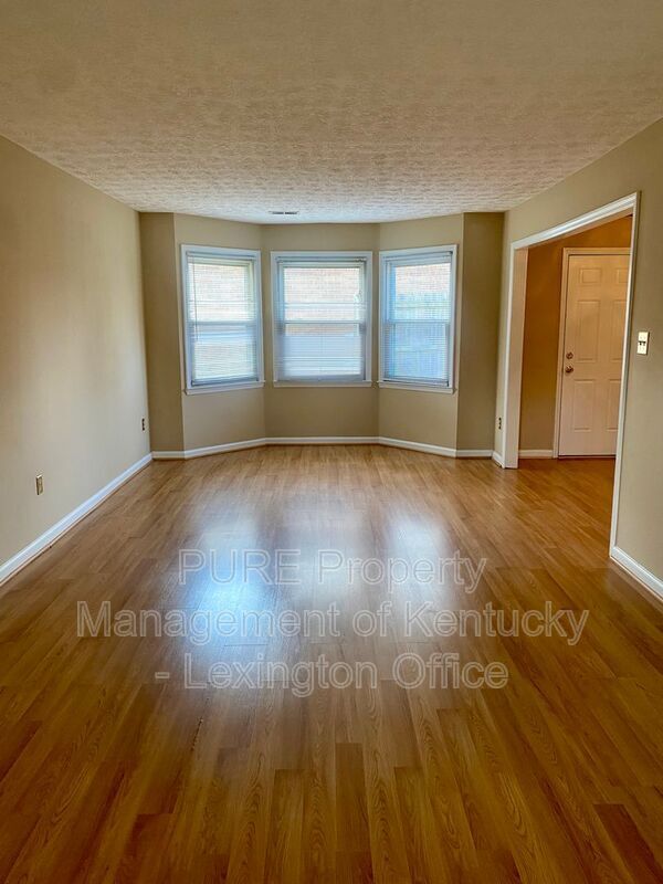 Building Photo - 1863 Timber Creek Dr