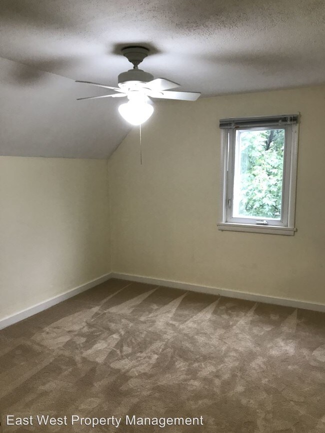 Foto del edificio - 2 br, 1 bath House - 2957 Devonshire St