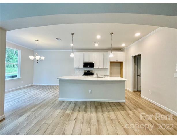 Foto del edificio - 8234 Merryvale Ln