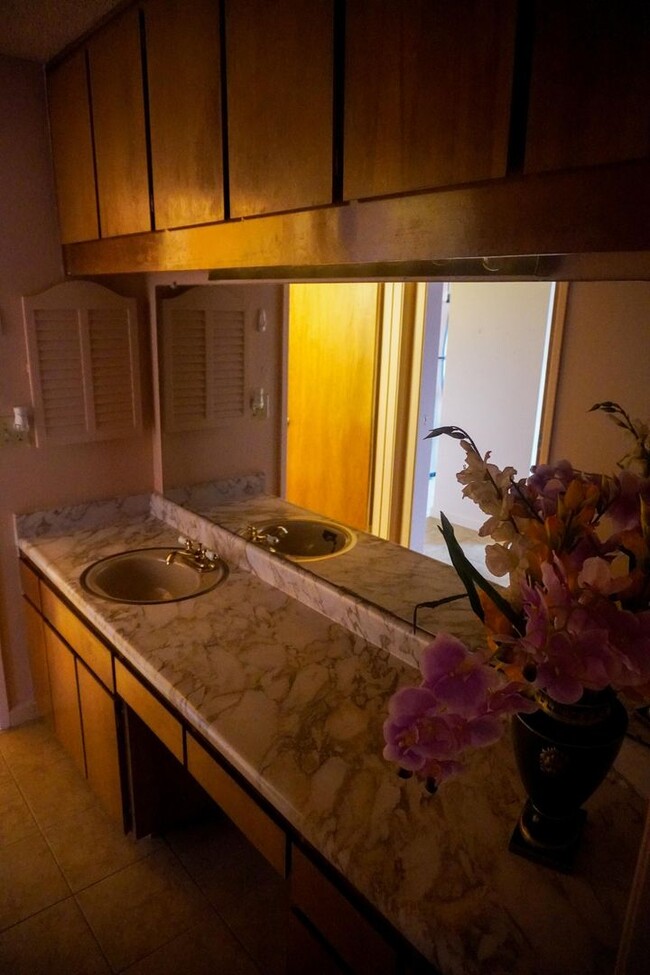 Foto del edificio - A quiet neighborhood located in the heart ...