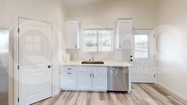 Foto del edificio - 205 E 10th St