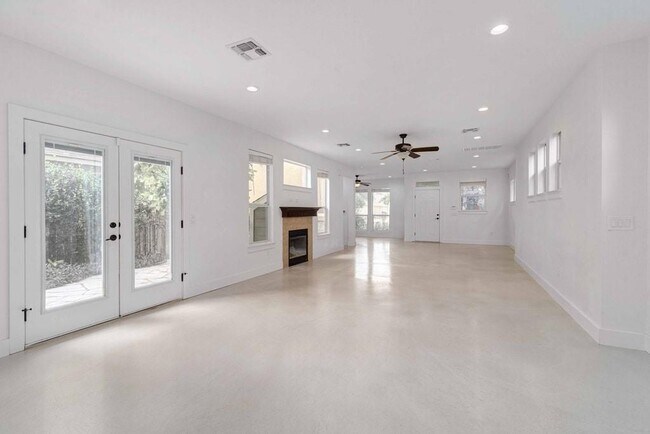 Building Photo - 4209 Threadgill St