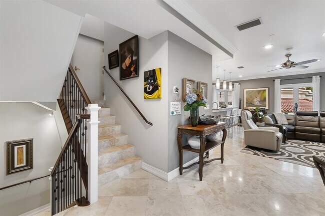 Foto del edificio - 301 Tarpon Dr