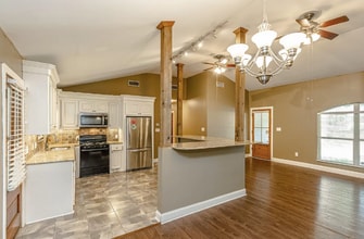 Building Photo - 4309 Forest Park Dr