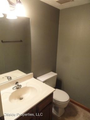 Building Photo - 2 br, 2.5 bath Apartment - 4382 Redgate Road