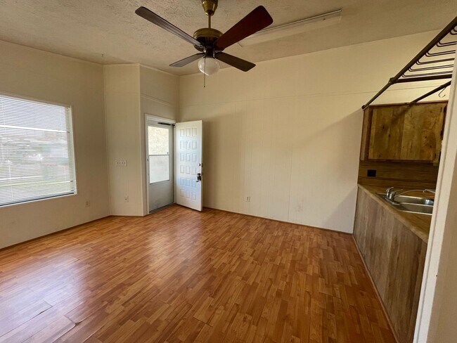 Building Photo - One Bedroom Property Available now! $250.0...