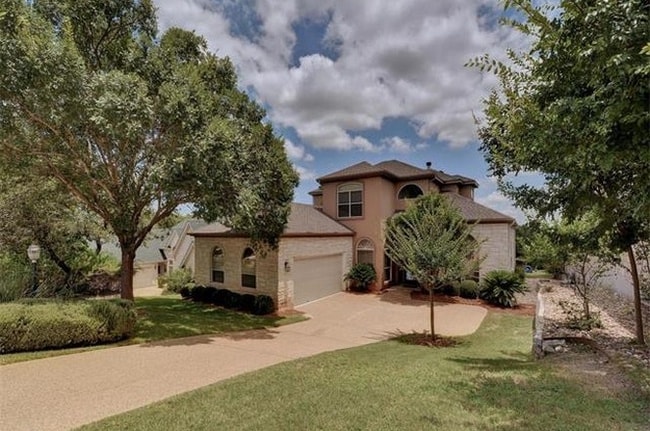 Building Photo - 404 Golf Crest Ln