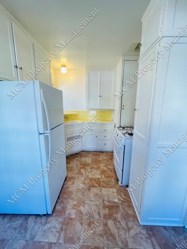 Apartamento n.º1 - Cocina - 11682 Darlington Ave