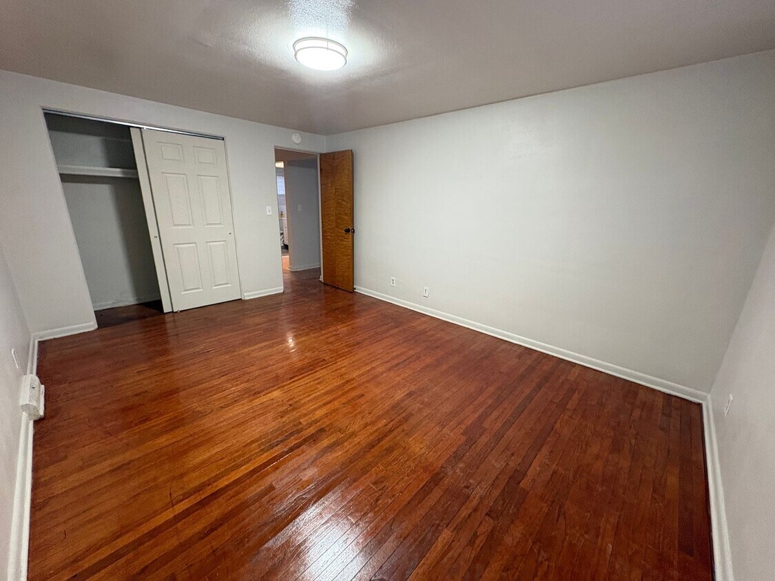 Foto del edificio - 2902 N Rockwood Dr