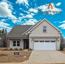 Building Photo - 1162 Links Crossing Dr