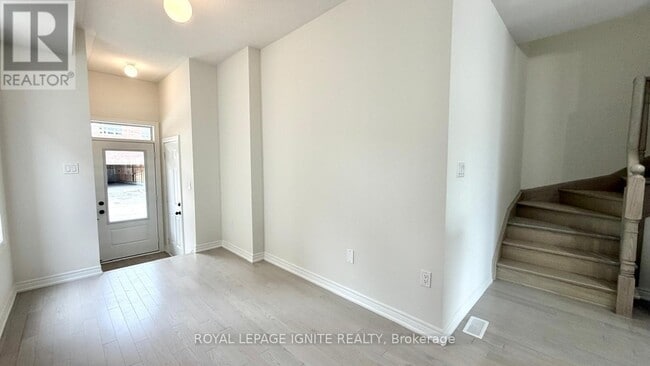 Building Photo - 1234 Elizabeth MacKenzie Dr