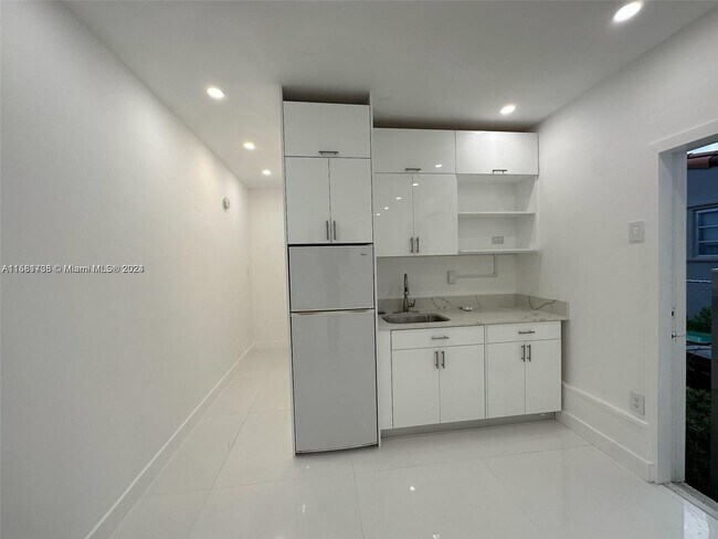 Foto del edificio - 8000 SW 19th St