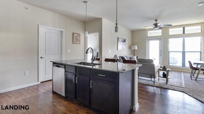 Foto del edificio - 715 W Slaughter Ln