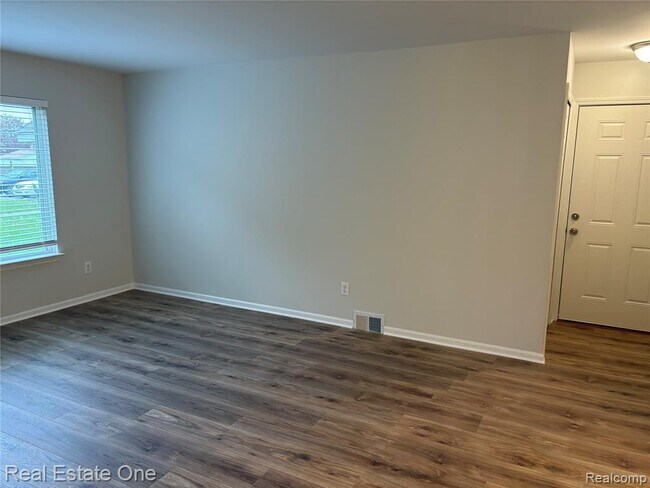 Foto del edificio - 18574 Masonic