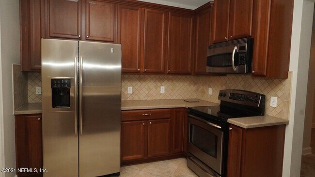 Foto del edificio - 4480 Deerwood Lake Pkwy