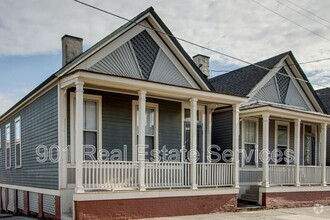 Building Photo - 372 Mulberry St