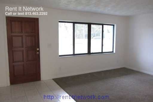 Building Photo - 403 Pine St