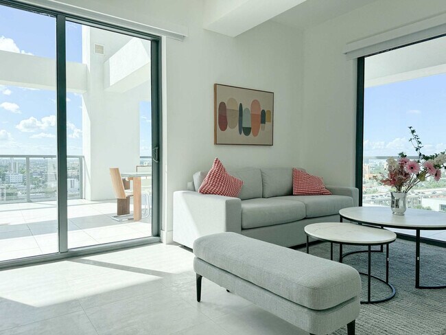 Foto del edificio - 239 SW 9th St