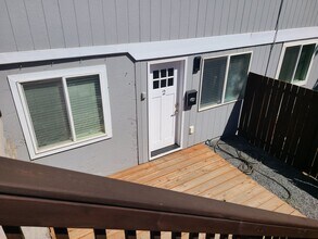 Building Photo - 20991 Spinnaker St