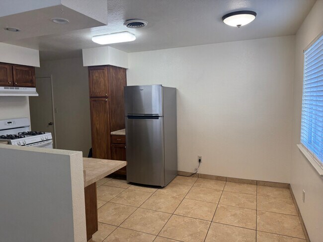 Foto del edificio - 1621 E 21st St