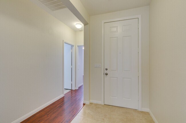 Foto del edificio - 3- Bedroom, 2- Bathroom home in Mountain's...