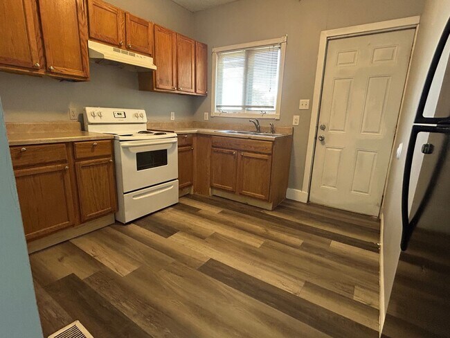 Foto del edificio - 3 Bedroom 2 Bath House in Moline with a Bo...