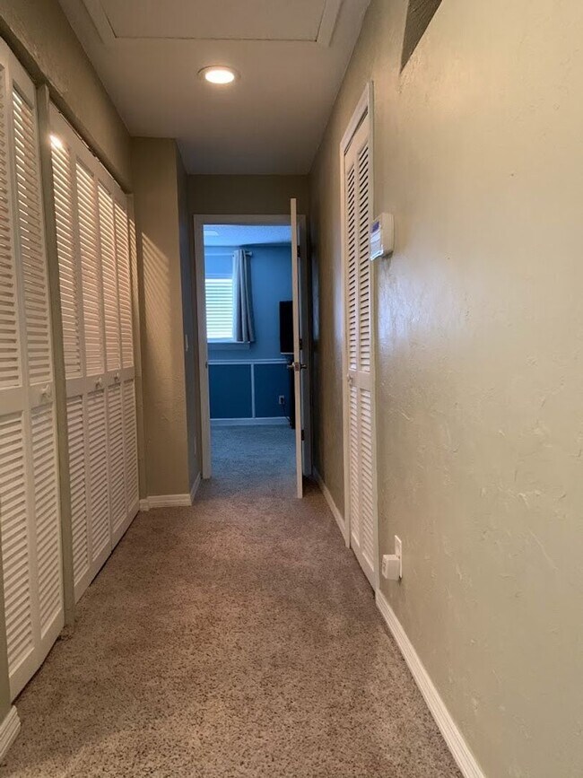 Building Photo - Available October - April  9330 W Ft Islan...