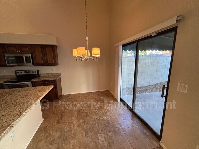 Building Photo - 7484 W Denaro Dr