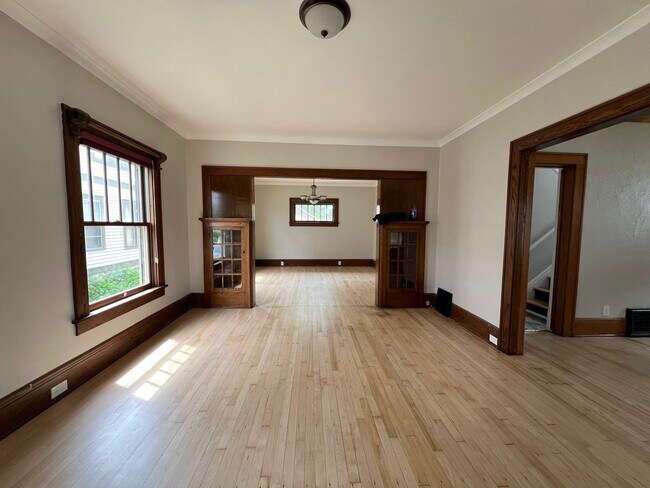 Foto del edificio - 1227 N Main St