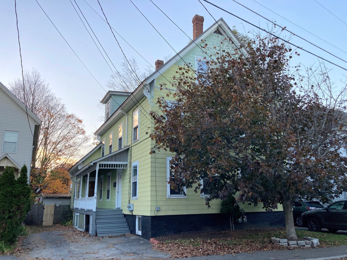 33 35 Federal Street, Concord, NH 03301 Townhome Rentals in Concord NH