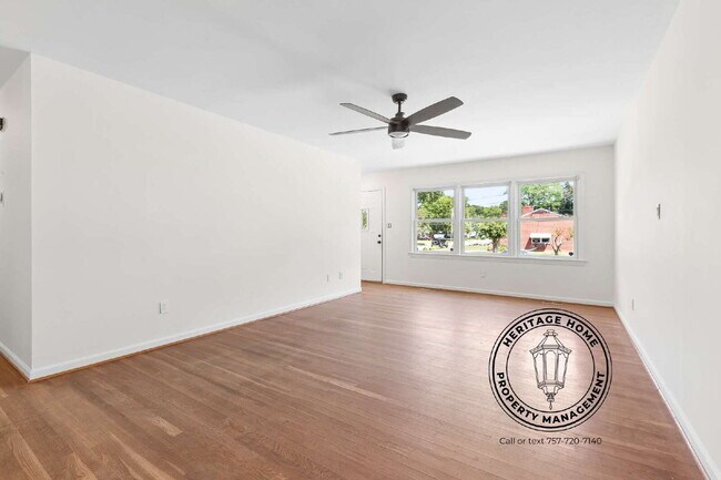 Building Photo - "Charming 3-Bed Oasis with Scenic Views & Modern Touches on Faubus Drive!"