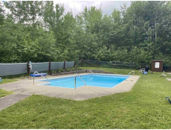 Foto del edificio - 708 Butternut Hill Rd